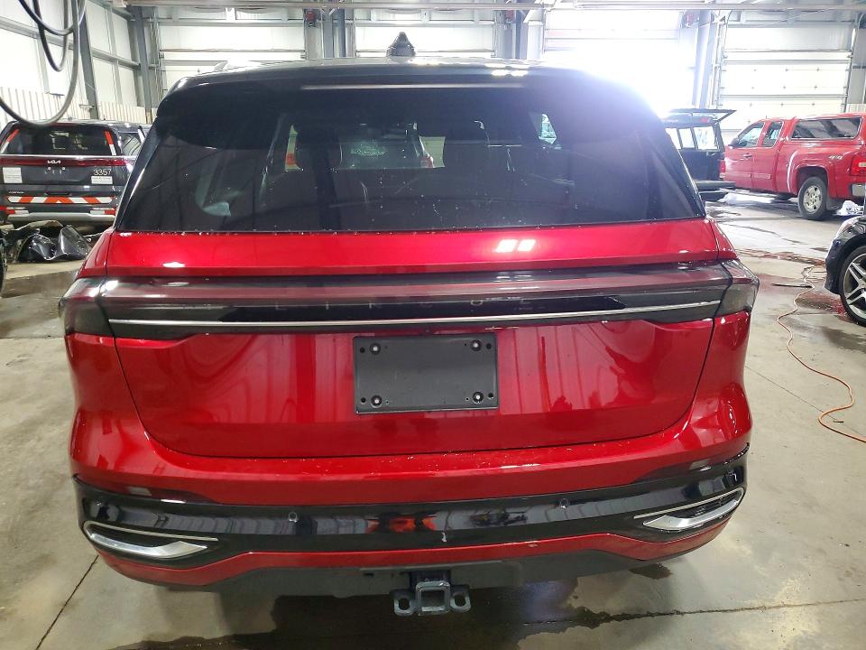 60185596 :رقم المزاد ، 5LMPJ8KA7SJ972796 vin ، 2025 Lincoln Nautilus مزاد بيع