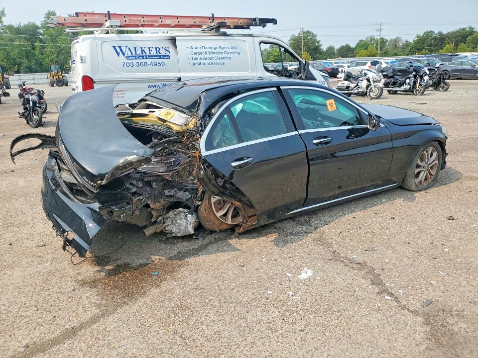 61231986 :رقم المزاد ، 55SWF4KBXJU250362 vin ، 2018 Mercedes-benz C مزاد بيع