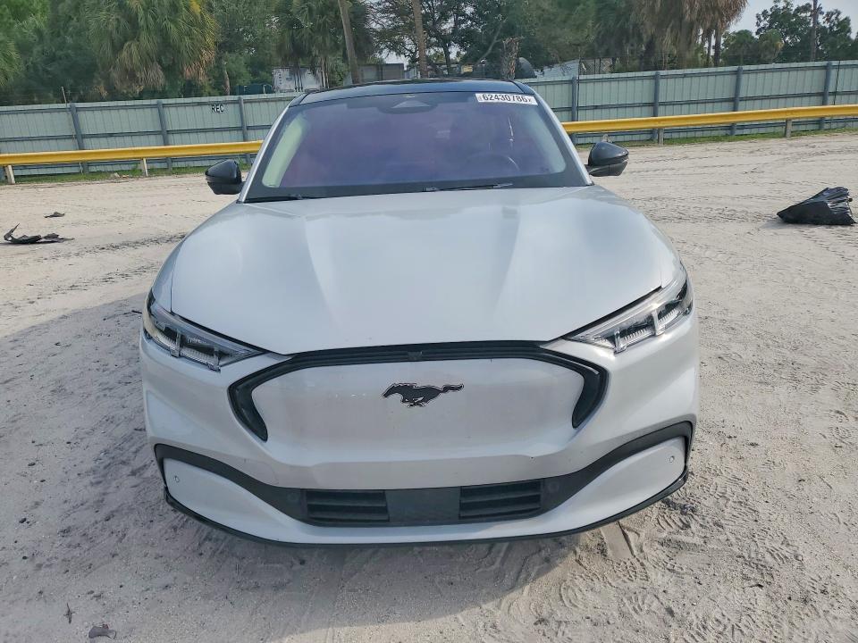 62430786 :رقم المزاد ، 3FMTK3RM8NMA16199 vin ، 2022 Ford Mustang Mach-e مزاد بيع