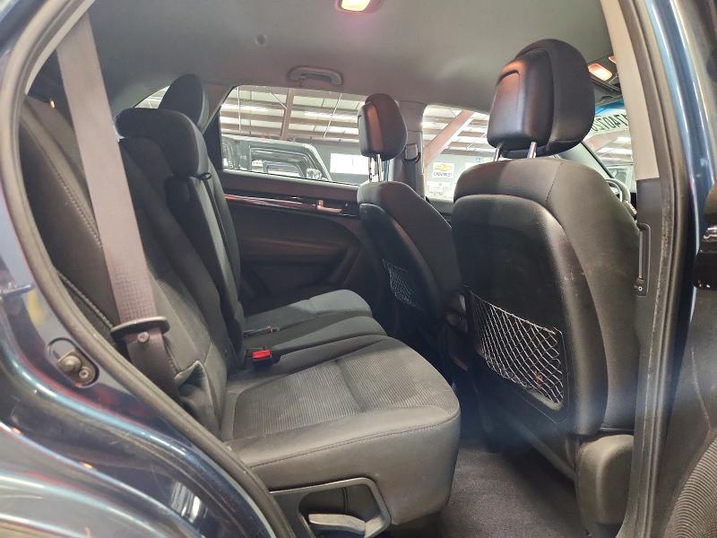 2014 Kia Sorento მანქანა იყიდება აუქციონზე, vin: 5XYKT3A60EG528787, აუქციონის ნომერი: 61740726