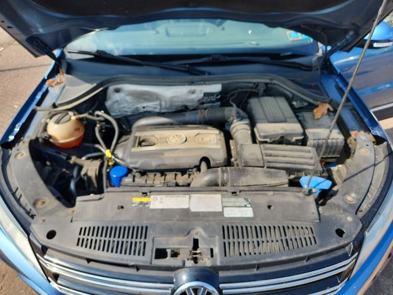 2017 Volkswagen Tiguan მანქანა იყიდება აუქციონზე, vin: WVGSV7AX6HK006914, აუქციონის ნომერი: 62201556