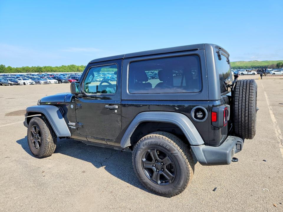 62742656 :رقم المزاد ، 1C4GJXAG2LW301984 vin ، 2020 Jeep Wrangler مزاد بيع