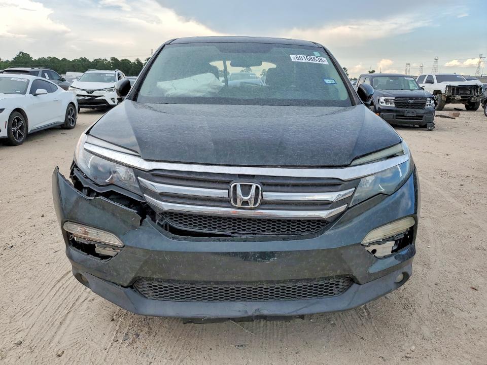 60168636 :رقم المزاد ، 5FNYF5H50HB038002 vin ، 2017 Honda Pilot مزاد بيع
