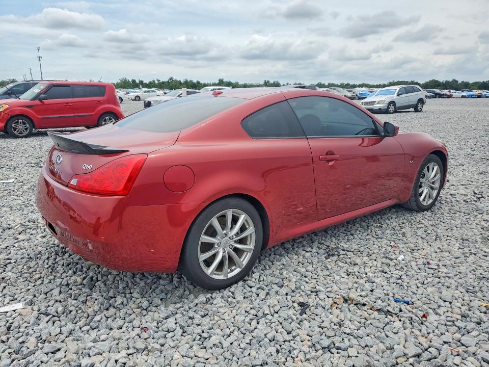 61476296 :رقم المزاد ، JN1CV6EK7FM871333 vin ، 2015 Infiniti Q60 Coupe مزاد بيع