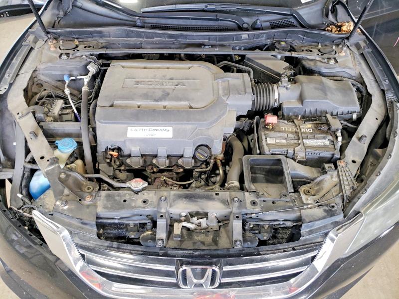 61605806 :رقم المزاد ، 1HGCR3F88FA011396 vin ، 2015 Honda Accord مزاد بيع