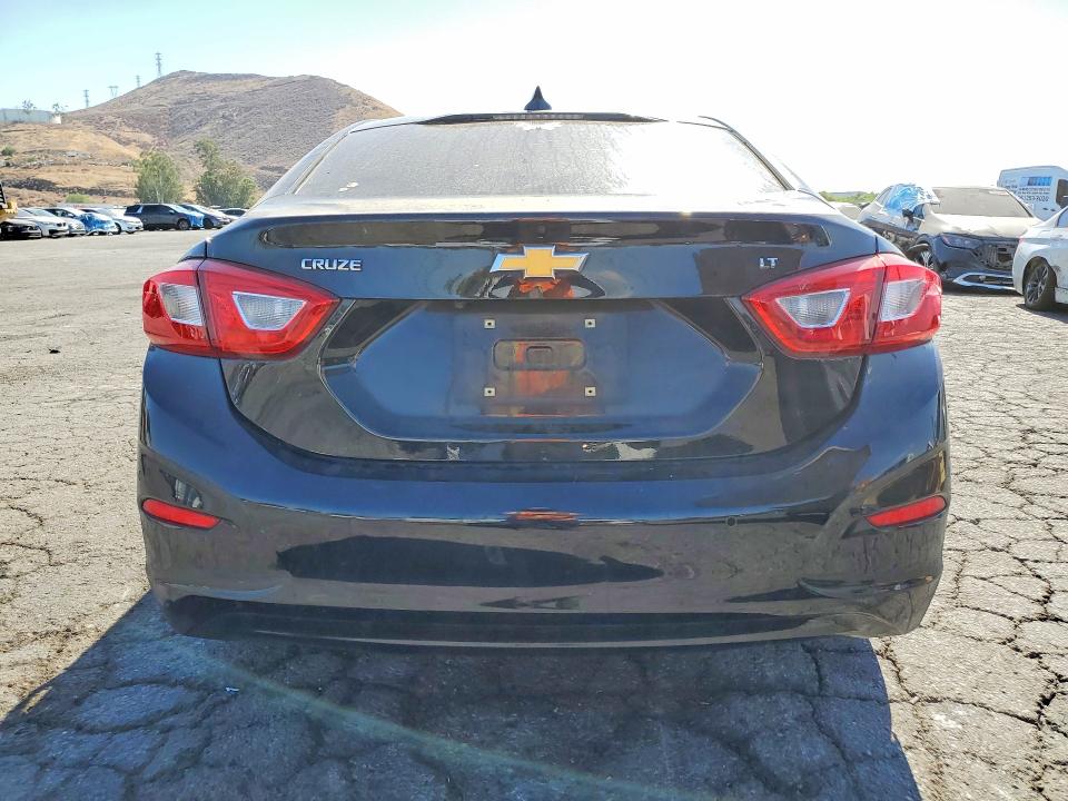 Продаж на аукціоні авто 2019 Chevrolet Cruze, vin: 1G1BE5SM1K7138821, номер лоту: 61387576