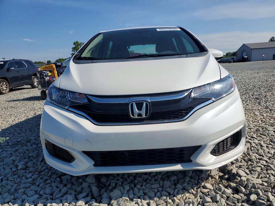 60379936 :رقم المزاد ، 3HGGK5H44KM745364 vin ، 2019 Honda Fit مزاد بيع