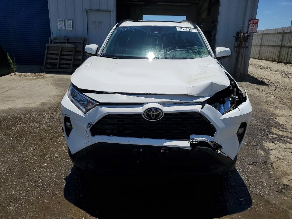 2020 Toyota Rav4 მანქანა იყიდება აუქციონზე, vin: JTMC1RFV0LD060424, აუქციონის ნომერი: 57906196