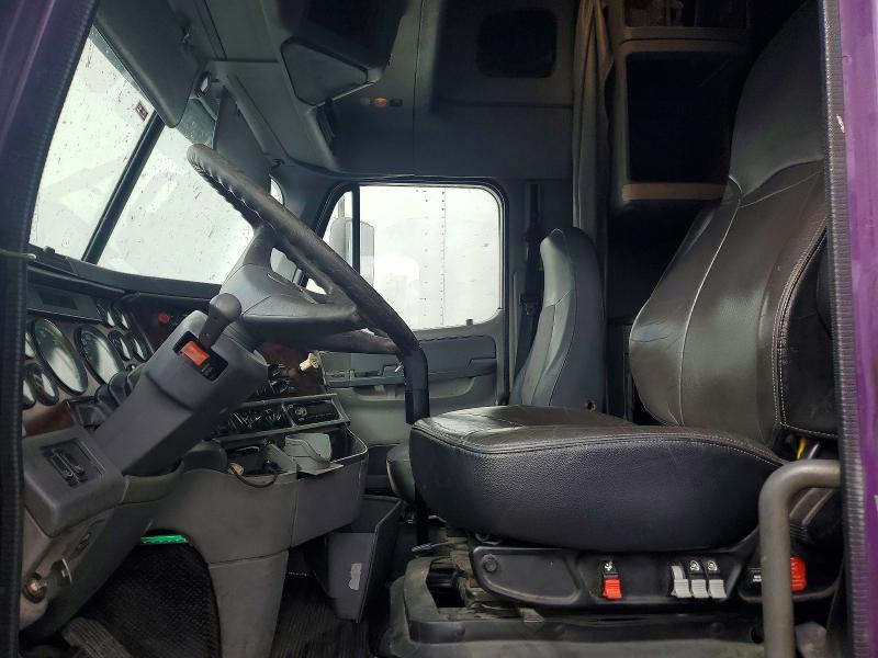 Aukcja sprzedaży 2002 Freightliner Conventional, vin: 1FUJBBCG52LK07982, numer aukcji: 59105296