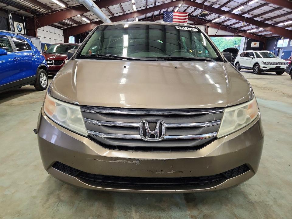 62132176 :رقم المزاد ، 5FNRL5H28CB072717 vin ، 2012 Honda Odyssey مزاد بيع