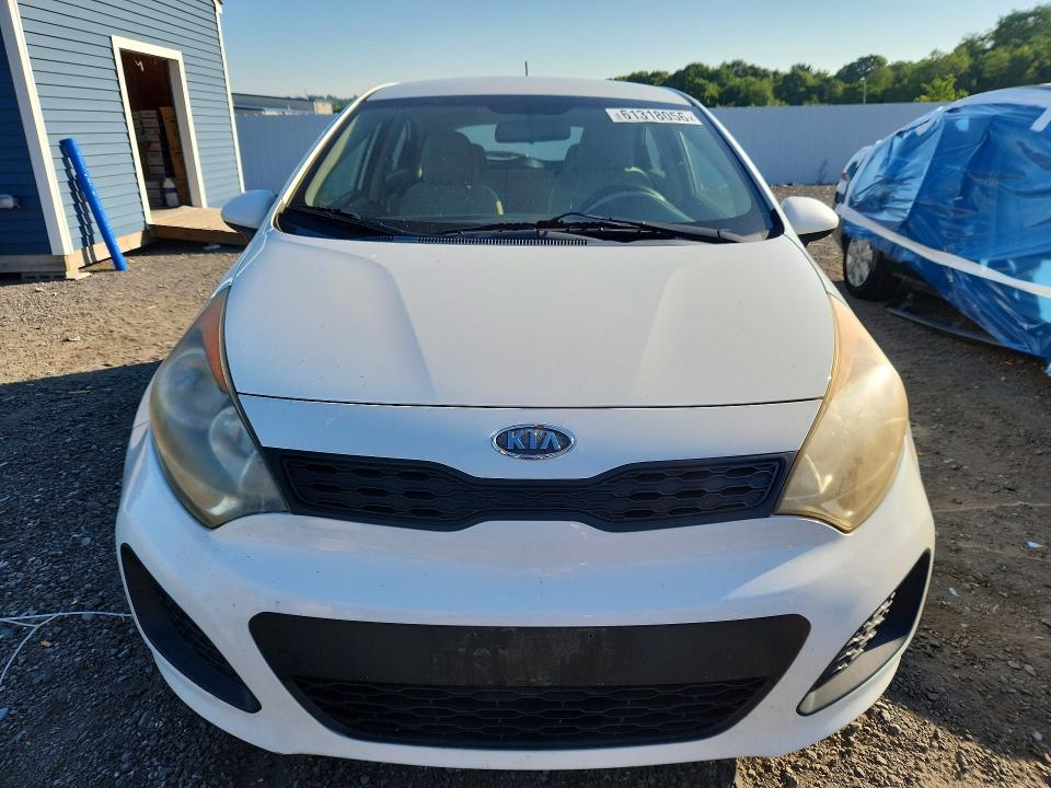 61318056 :رقم المزاد ، KNADM5A33D6106597 vin ، 2013 Kia Rio مزاد بيع