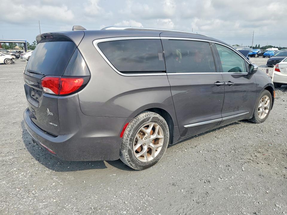 2017 Chrysler Pacifica მანქანა იყიდება აუქციონზე, vin: 2C4RC1GG4HR797782, აუქციონის ნომერი: 62562726