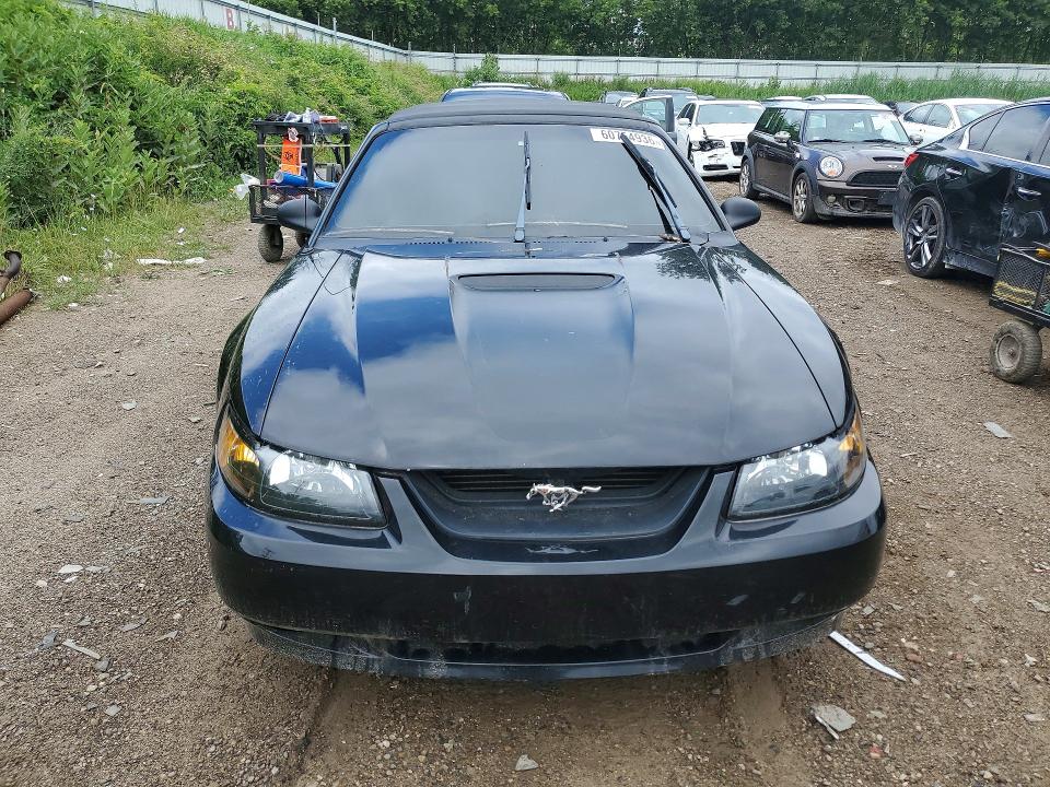 60754936 :رقم المزاد ، 1FAFP45X0XF224689 vin ، 1999 Ford Mustang مزاد بيع