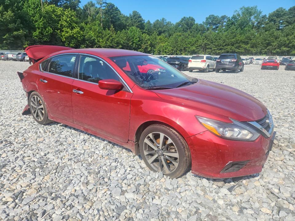 2017 Nissan Altima მანქანა იყიდება აუქციონზე, vin: 1N4AL3AP2HC162513, აუქციონის ნომერი: 60555106