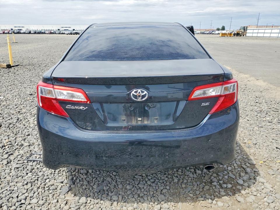 61165756 :رقم المزاد ، 4T1BF1FK6EU866111 vin ، 2014 Toyota Camry مزاد بيع
