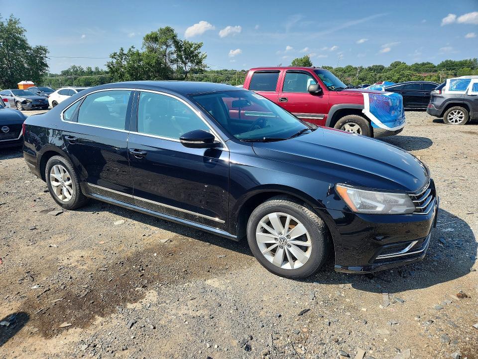 2017 Volkswagen Passat მანქანა იყიდება აუქციონზე, vin: 1VWAT7A39HC073923, აუქციონის ნომერი: 62194986