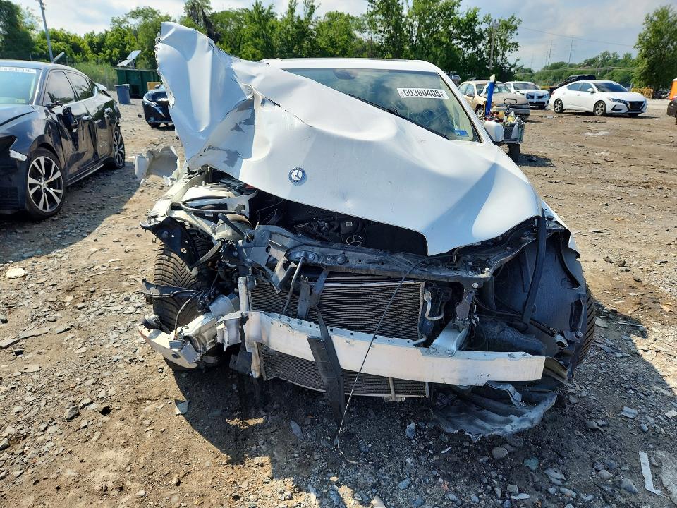 60380406 :رقم المزاد ، WDDHF5KB9EA828021 vin ، 2014 Mercedes-benz E مزاد بيع