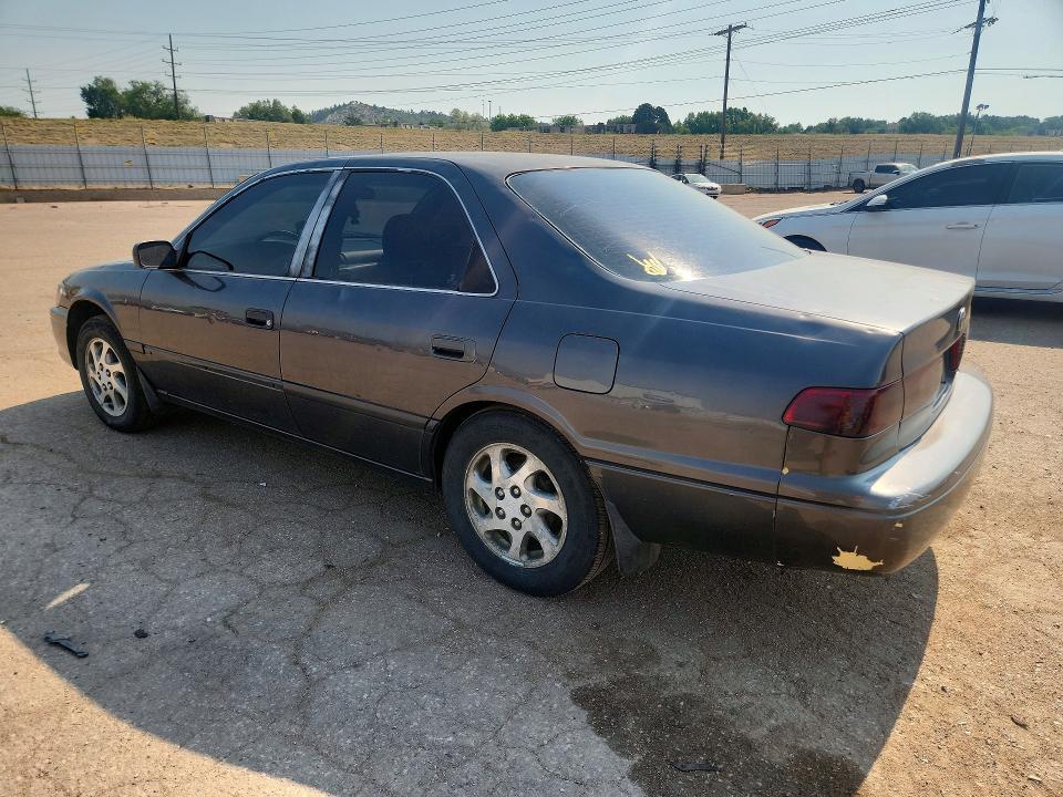 59537856 :رقم المزاد ، 4T1BG22K7YU968661 vin ، 2000 Toyota Camry مزاد بيع