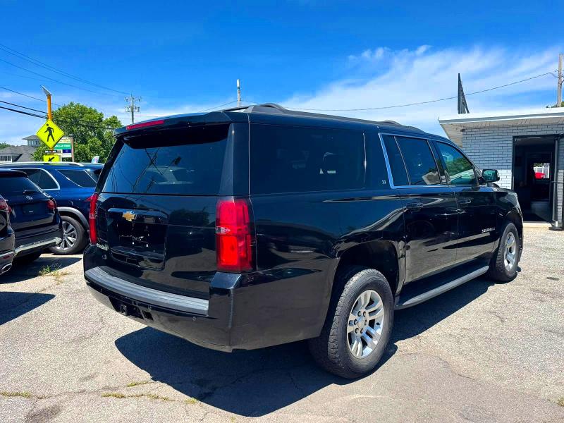 2017 Chevrolet Suburban მანქანა იყიდება აუქციონზე, vin: 1GNSKHKC5HR196718, აუქციონის ნომერი: 62312436