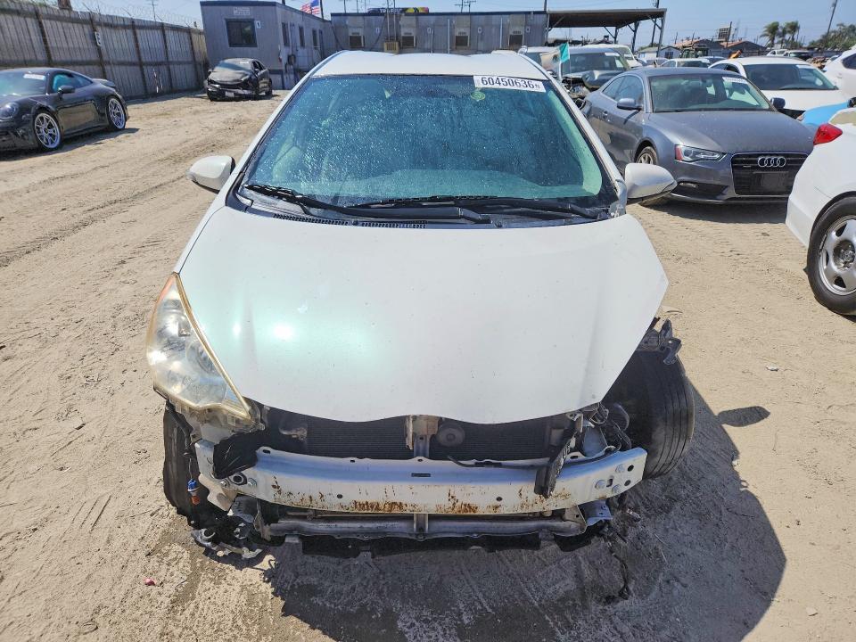 Продажа на аукционе авто 2013 Toyota Prius C, vin: JTDKDTB37D1543223, номер лота: 60450636