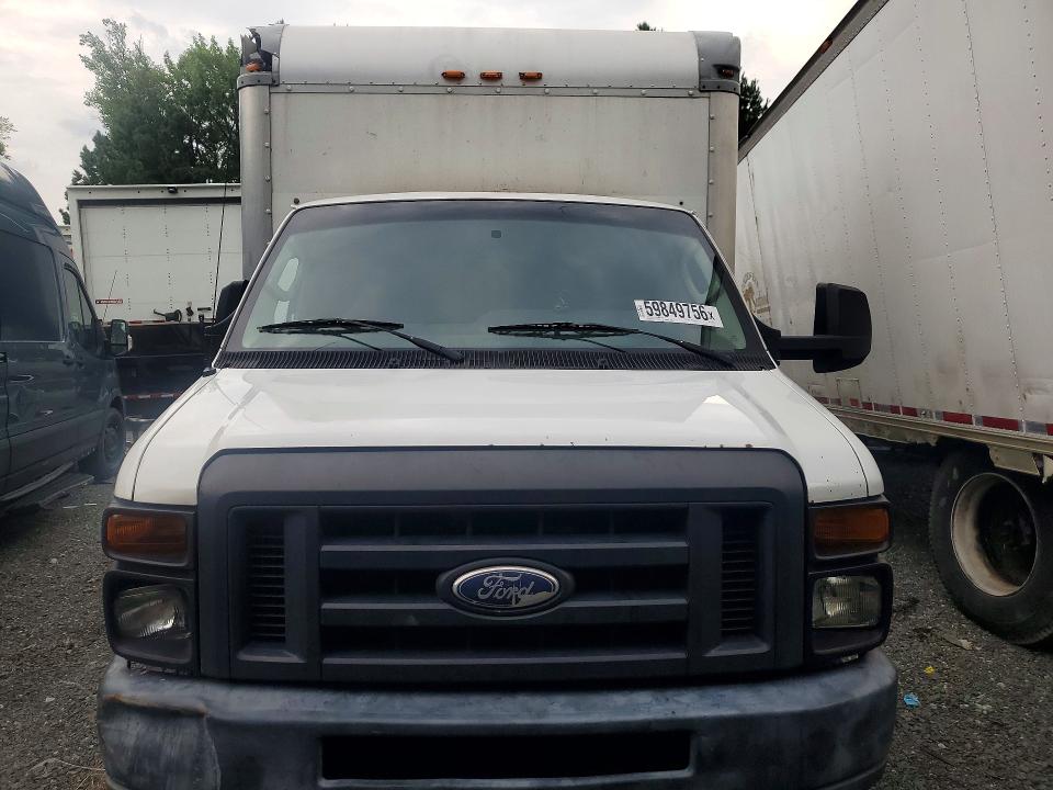 59849756 :رقم المزاد ، 1FDWE3FL3FDA22375 vin ، 2015 Ford Econoline مزاد بيع