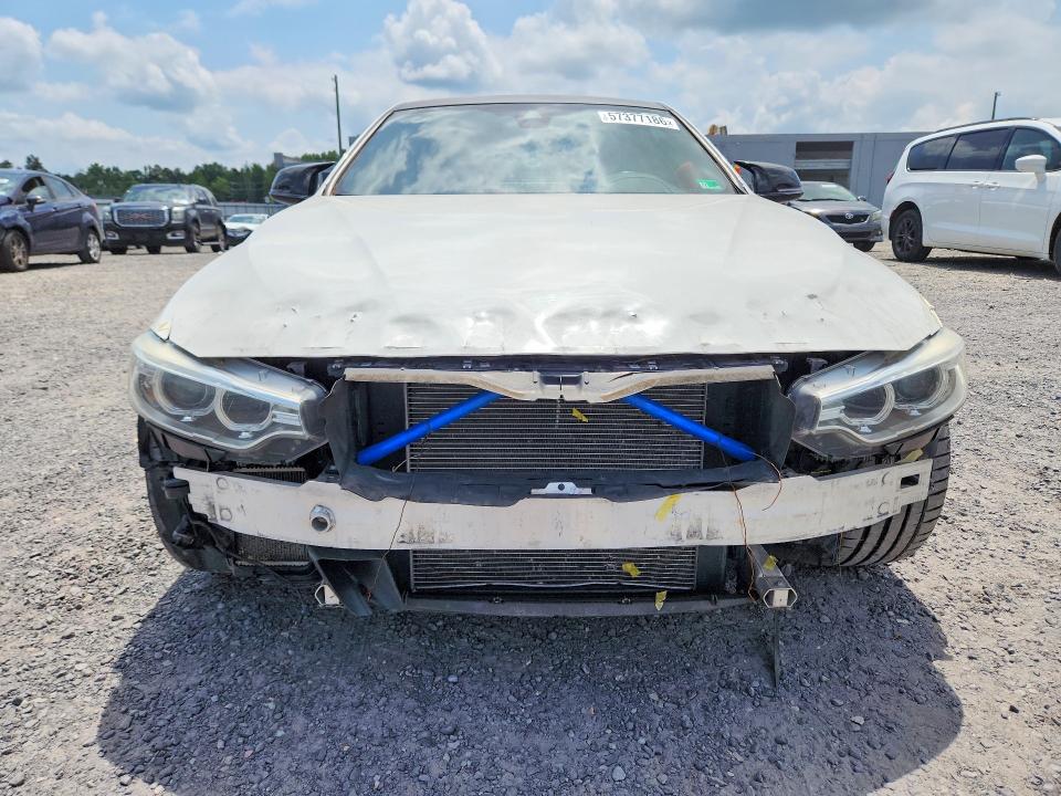 57377186 :رقم المزاد ، WBA4P1C55HK522128 vin ، 2017 Bmw 440i مزاد بيع