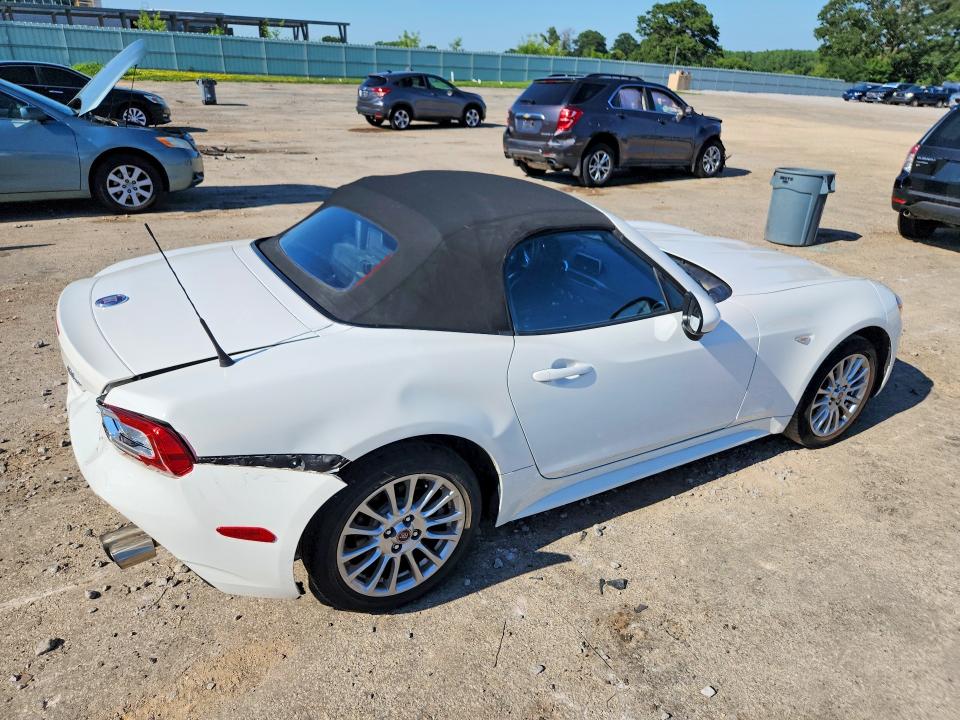 Продажа на аукционе авто 2017 Fiat 124 Spider, vin: JC1NFAEK8H0106130, номер лота: 59961506