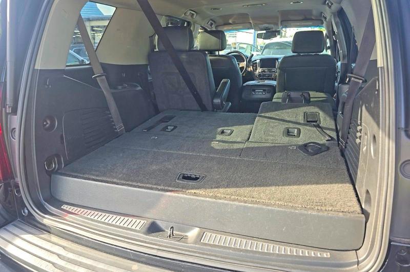 61905626 :رقم المزاد ، 1GNSKBKC0LR111239 vin ، 2020 Chevrolet Tahoe مزاد بيع