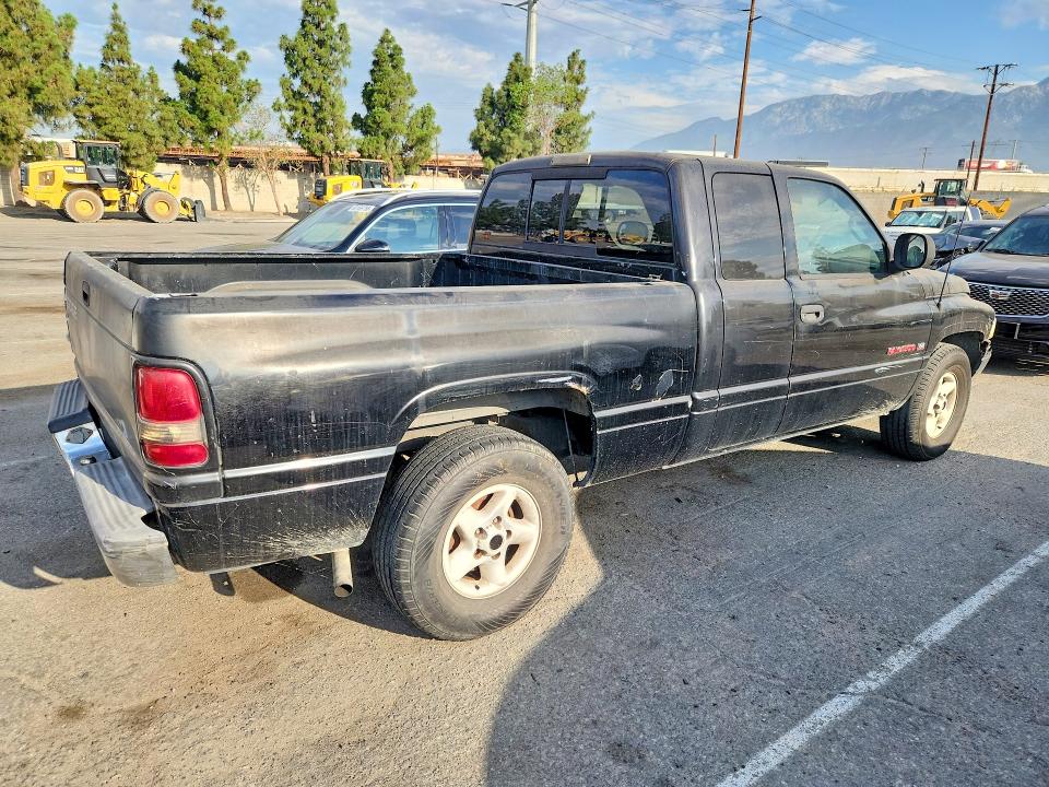 Продаж на аукціоні авто 1998 Dodge Ram 1500, vin: 1B7HC13Y8WJ210401, номер лоту: 60236816