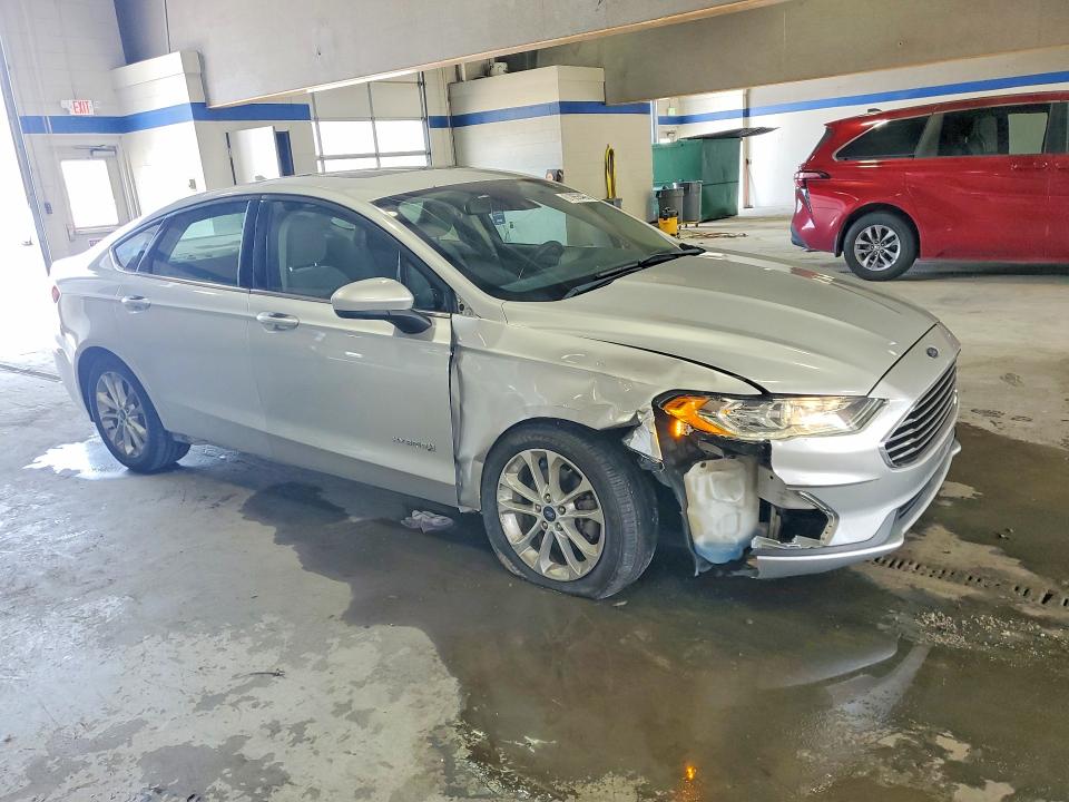 Продажа на аукционе авто 2019 Ford Fusion, vin: 3FA6P0LU4KR110210, номер лота: 61955466