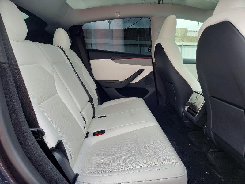 60157976 :رقم المزاد ، 7SAYGDED2TA475124 vin ، 2026 Tesla Model Y مزاد بيع