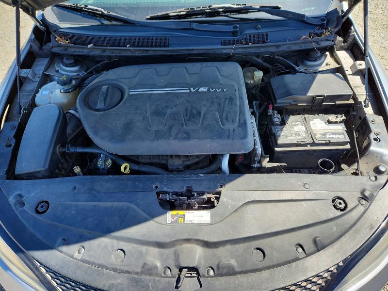 2015 Chrysler 200 მანქანა იყიდება აუქციონზე, vin: 1C3CCCBG2FN505828, აუქციონის ნომერი: 60700076