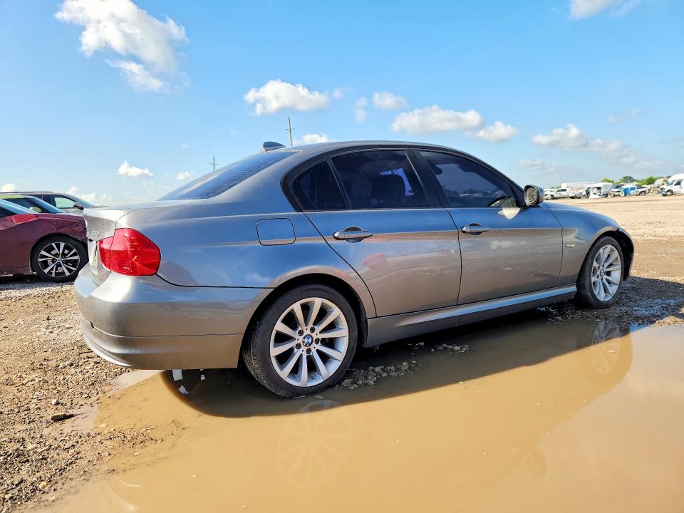 2011 Bmw 328 მანქანა იყიდება აუქციონზე, vin: WBAPH5G52BNM73147, აუქციონის ნომერი: 60564716