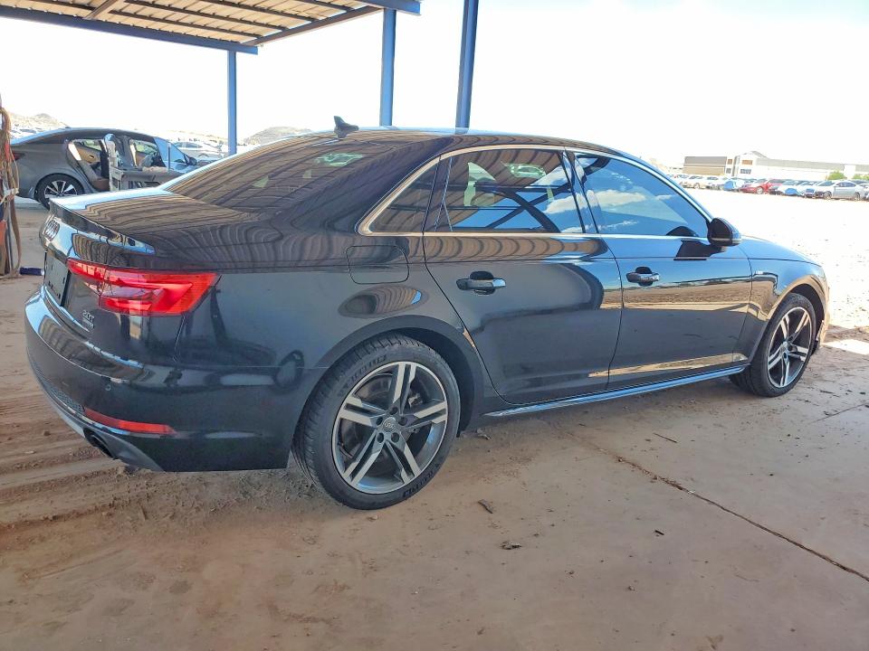 Продажа на аукционе авто 2017 Audi A4, vin: WAUENAF48HN001058, номер лота: 62162176