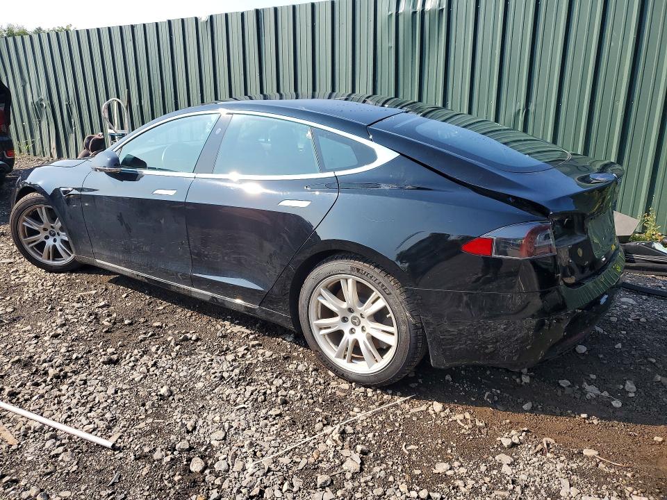 60878696 :رقم المزاد ، 5YJSA1E24MF426237 vin ، 2021 Tesla Model S مزاد بيع