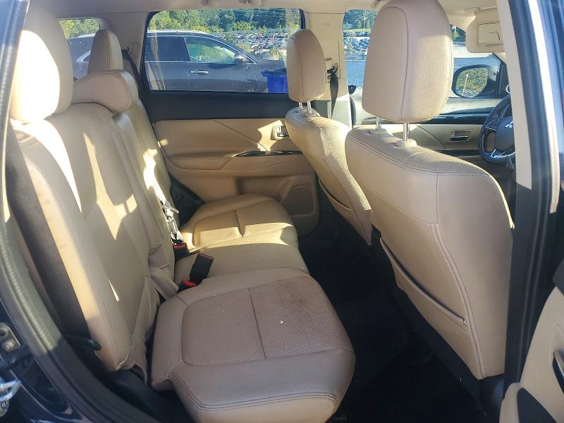 Продажа на аукционе авто 2018 Mitsubishi Outlander, vin: JA4AD3A32JJ003040, номер лота: 61482056