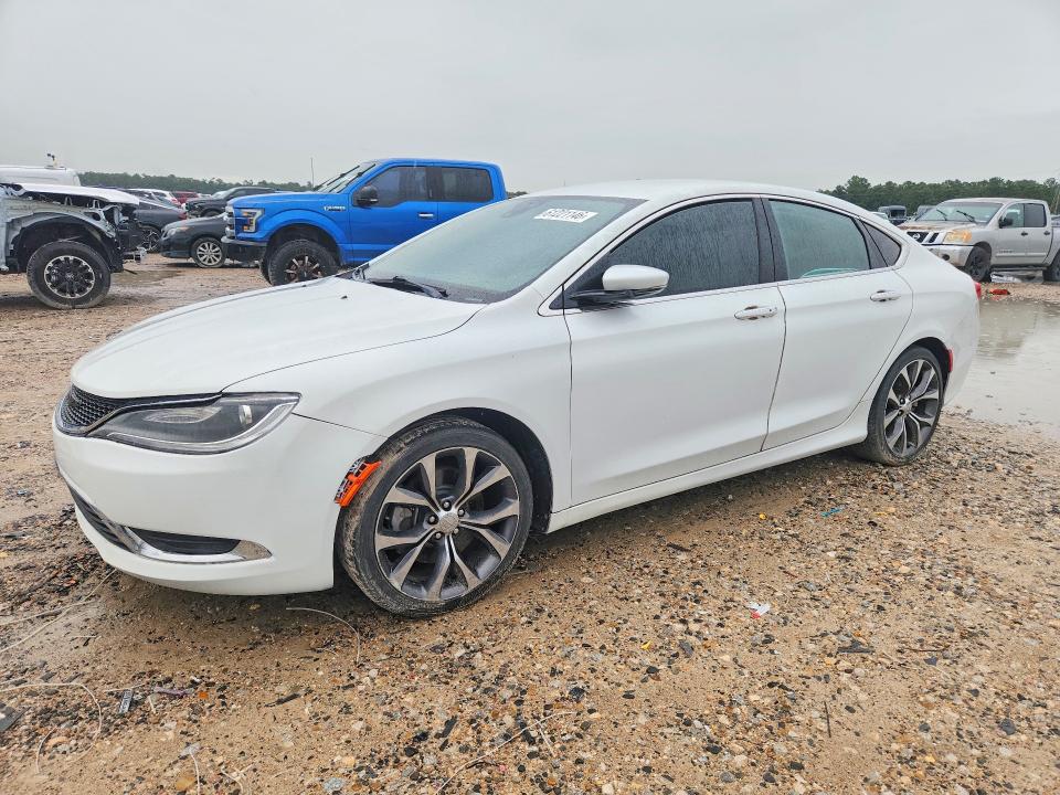 61221146 :رقم المزاد ، 1C3CCCCG5FN581476 vin ، 2015 Chrysler 200 مزاد بيع