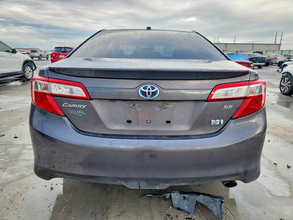 2014 Toyota Camry Hybrid მანქანა იყიდება აუქციონზე, vin: 4T1BD1FK5EU123767, აუქციონის ნომერი: 60991816