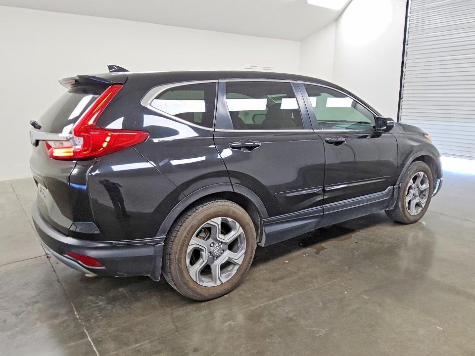 60388516 :رقم المزاد ، 7FARW1H82JE004757 vin ، 2018 Honda Cr-v مزاد بيع