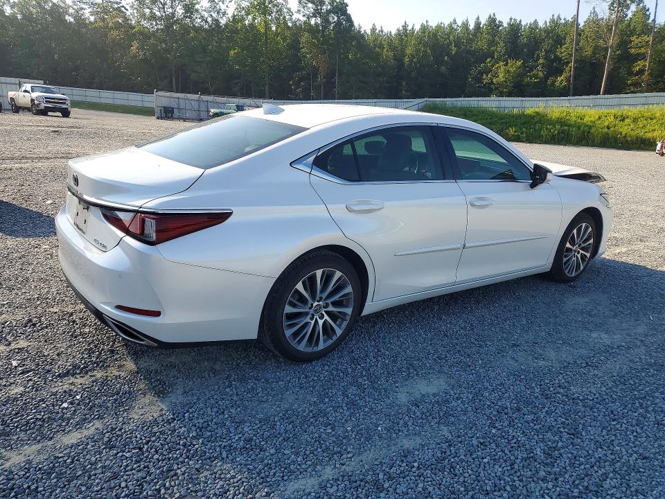 63199136 :رقم المزاد ، 58ABZ1B14KU002635 vin ، 2019 Lexus Es مزاد بيع