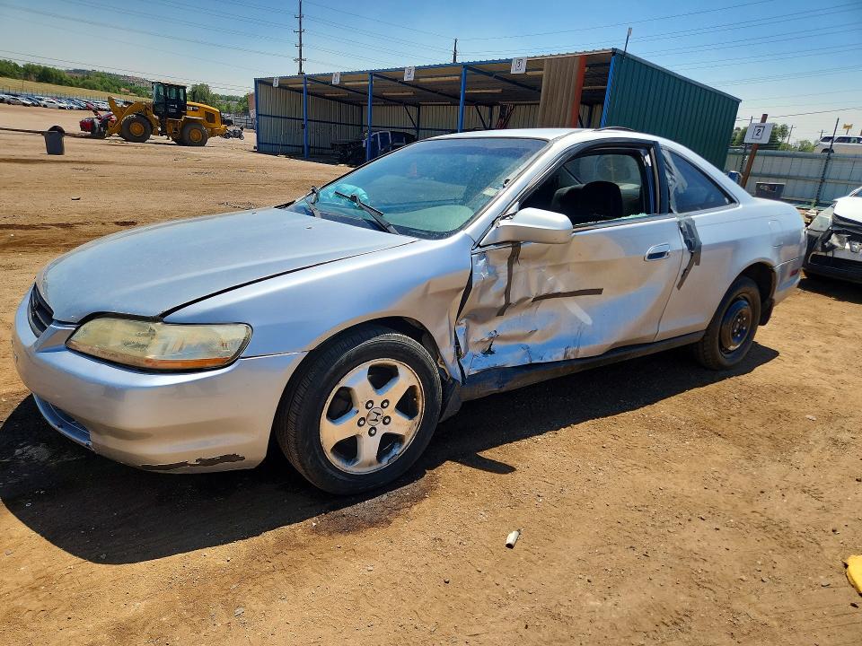 1998 Honda Accord მანქანა იყიდება აუქციონზე, vin: 1HGCG2247WA013675, აუქციონის ნომერი: 58989016
