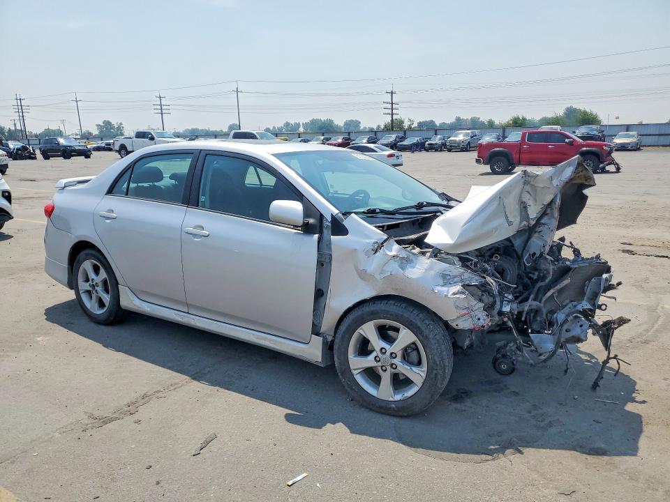 61732746 :رقم المزاد ، 2T1BU4EE6BC734997 vin ، 2011 Toyota Corolla مزاد بيع