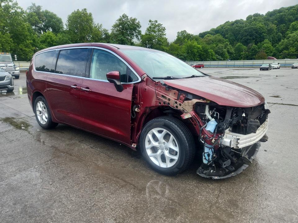 62522476 :رقم المزاد ، 2C4RC1BG7HR841328 vin ، 2017 Chrysler Pacifica مزاد بيع