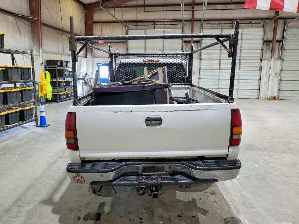 2006 Chevrolet Silverado მანქანა იყიდება აუქციონზე, vin: 1GCHC24UX6E153452, აუქციონის ნომერი: 61840306