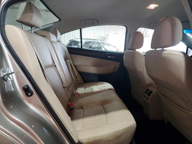 61224716 :رقم المزاد ، 4S3BNAJ65F3072466 vin ، 2015 Subaru Legacy مزاد بيع
