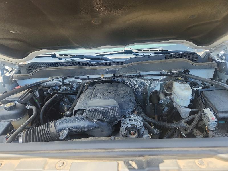 60216306 :رقم المزاد ، 1GB4CYCG8JF228590 vin ، 2018 Chevrolet Silverado مزاد بيع