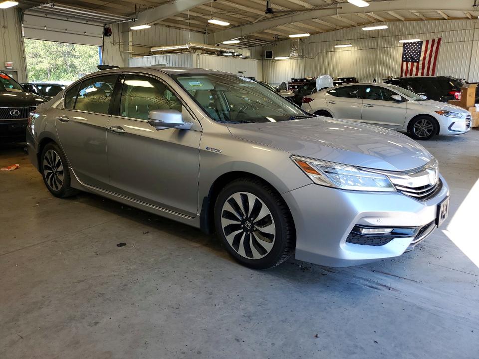 2017 Honda Accord მანქანა იყიდება აუქციონზე, vin: JHMCR6F74HC011702, აუქციონის ნომერი: 61213876