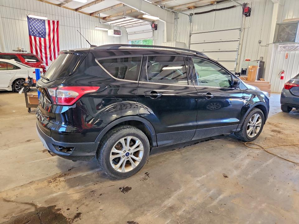 Продаж на аукціоні авто 2017 Ford Escape, vin: 1FMCU9GD6HUC98424, номер лоту: 60817206