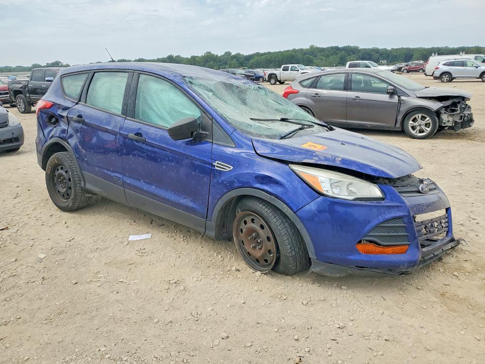 61996476 :رقم المزاد ، 1FMCU0F73FUB12570 vin ، 2015 Ford Escape مزاد بيع
