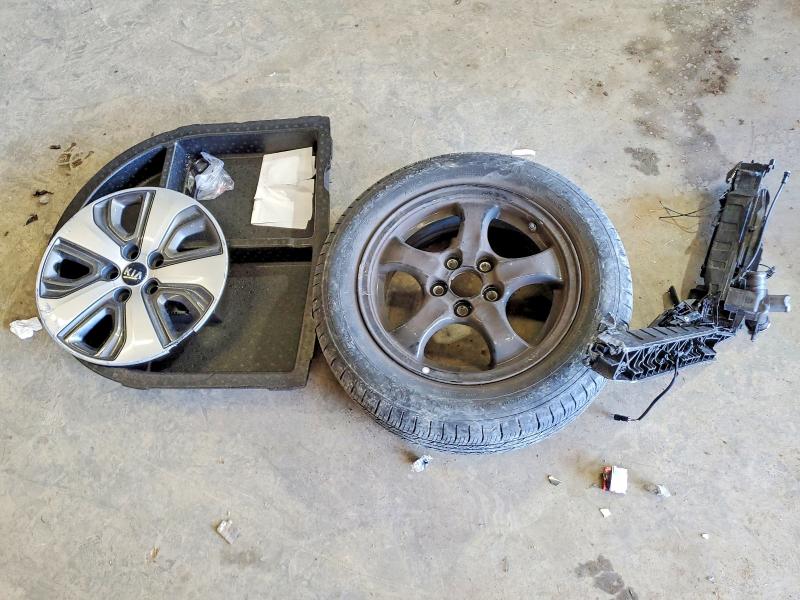 2019 Kia Niro მანქანა იყიდება აუქციონზე, vin: KNDCB3LC5K5315722, აუქციონის ნომერი: 60673176